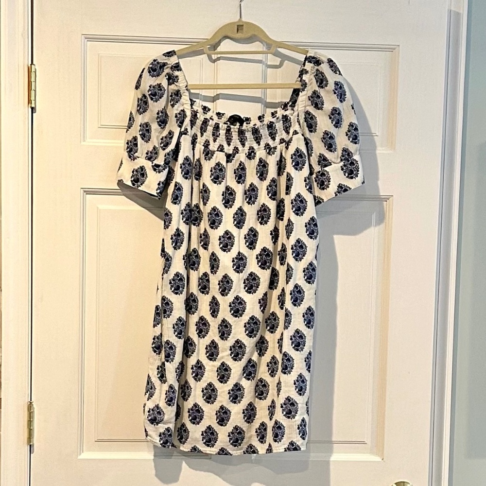 J. CREW PAISLEY SHORT SLEEVE DRESS - SIZE MEDIUM